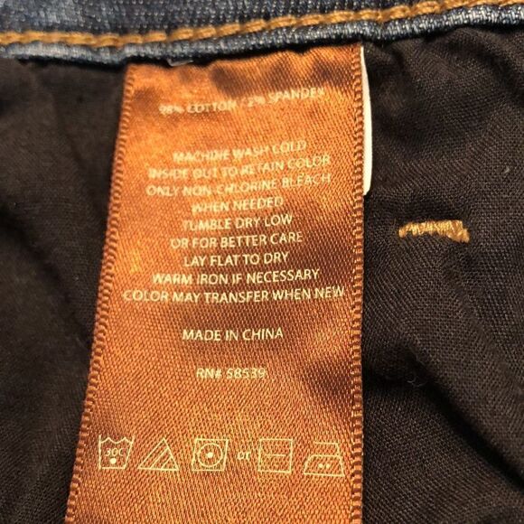 Kut from the Kloth Jeans with whiskering fading and very light distressing Sz 6 - Picture 11 of 11